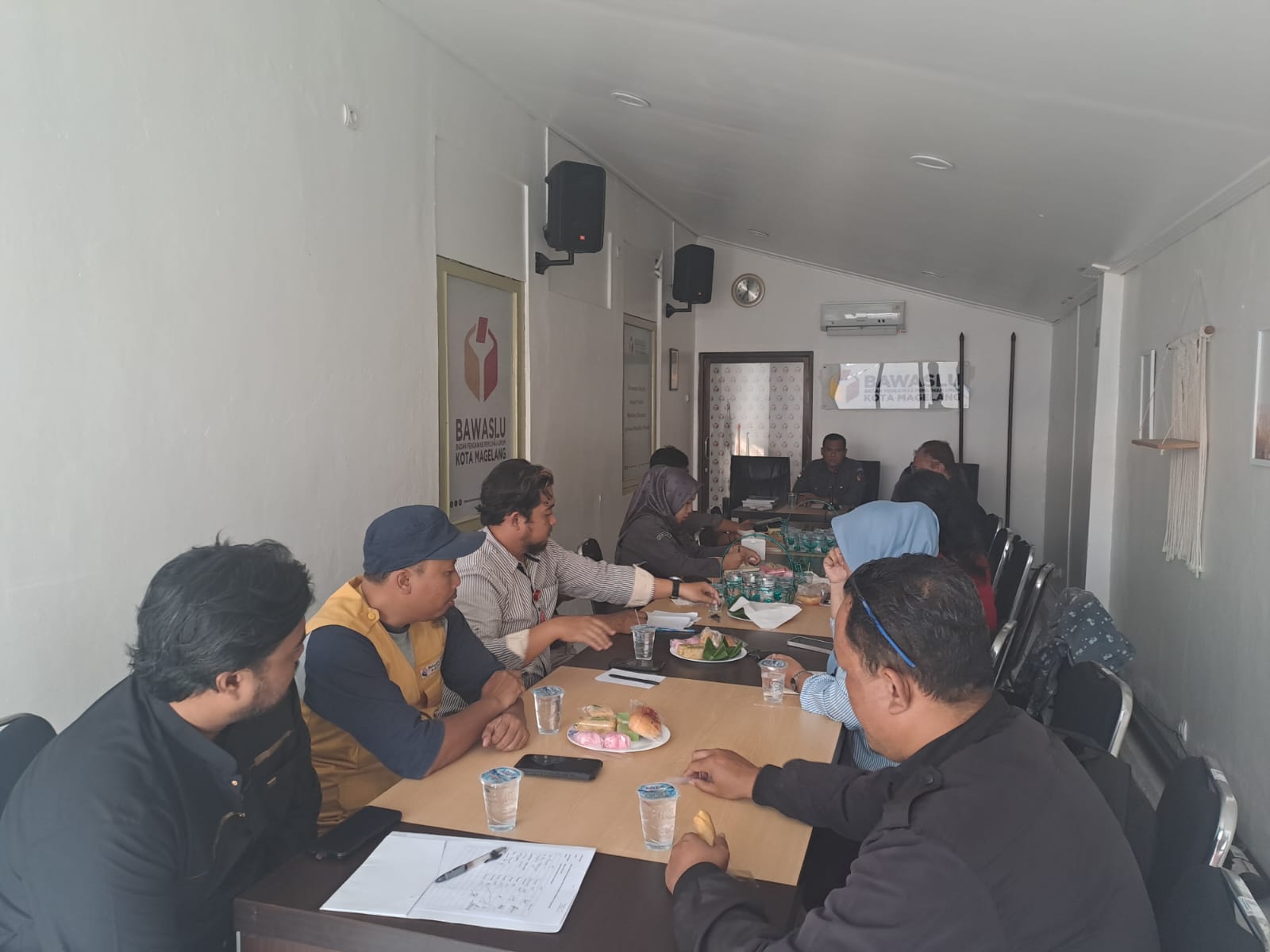 Bawaslu Kota Magelang Mengundang Panwaslu Kecamatan se-Kota Magelang Untuk Meninjau Progres Pengawasan Coklit