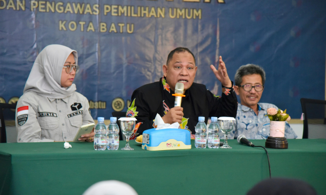 Anggota Bawaslu Totok Hariyono dalam Rapat Koordinasi Evaluasi Pelaksanaan Perselisihan Hasil Pemilihan Umum (PHPU) Tingkat Provinsi, Sabtu (3/8/2024).