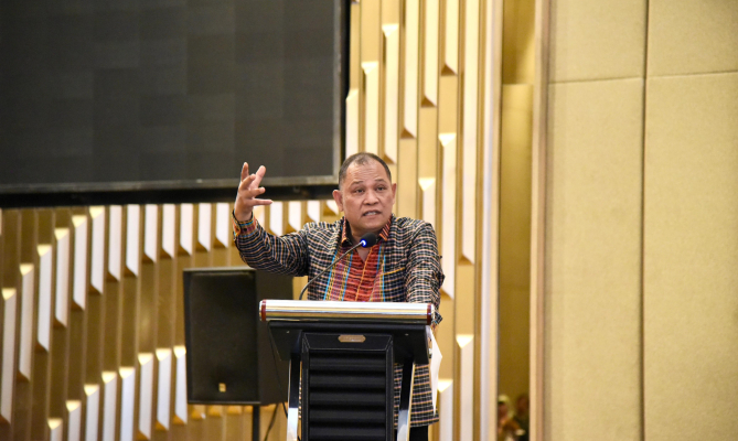 Anggota Bawaslu Totok Hariyono Rapat Kerja Teknis Penyelesaian Sengketa Pemilihan pada Pemilihan Gubernur dan Wakil Gubernur, Bupati dan Wakil Bupati serta Walikota dan Wakil Walikota Tahun 2024 Gelombang IV di Malang, Jawa Timur, Senin (7/8/2024).