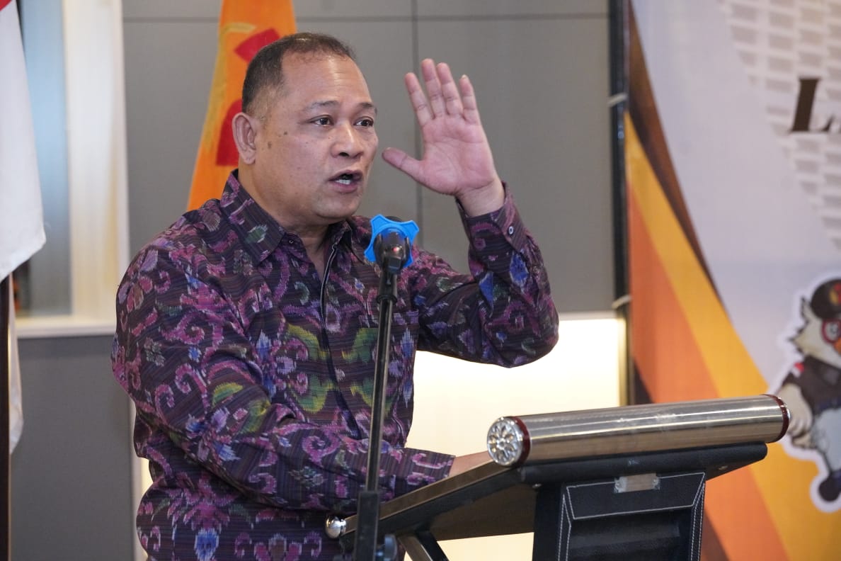 Anggota Bawaslu Totok Hariyono saat menutup Pelatihan Legal Opinion dan Advokasi Hukum Pengawas Pemilu di Kabupaten Belitung, Provinsi Kepulauan Bangka Belitung, Selasa (6/11/2024).