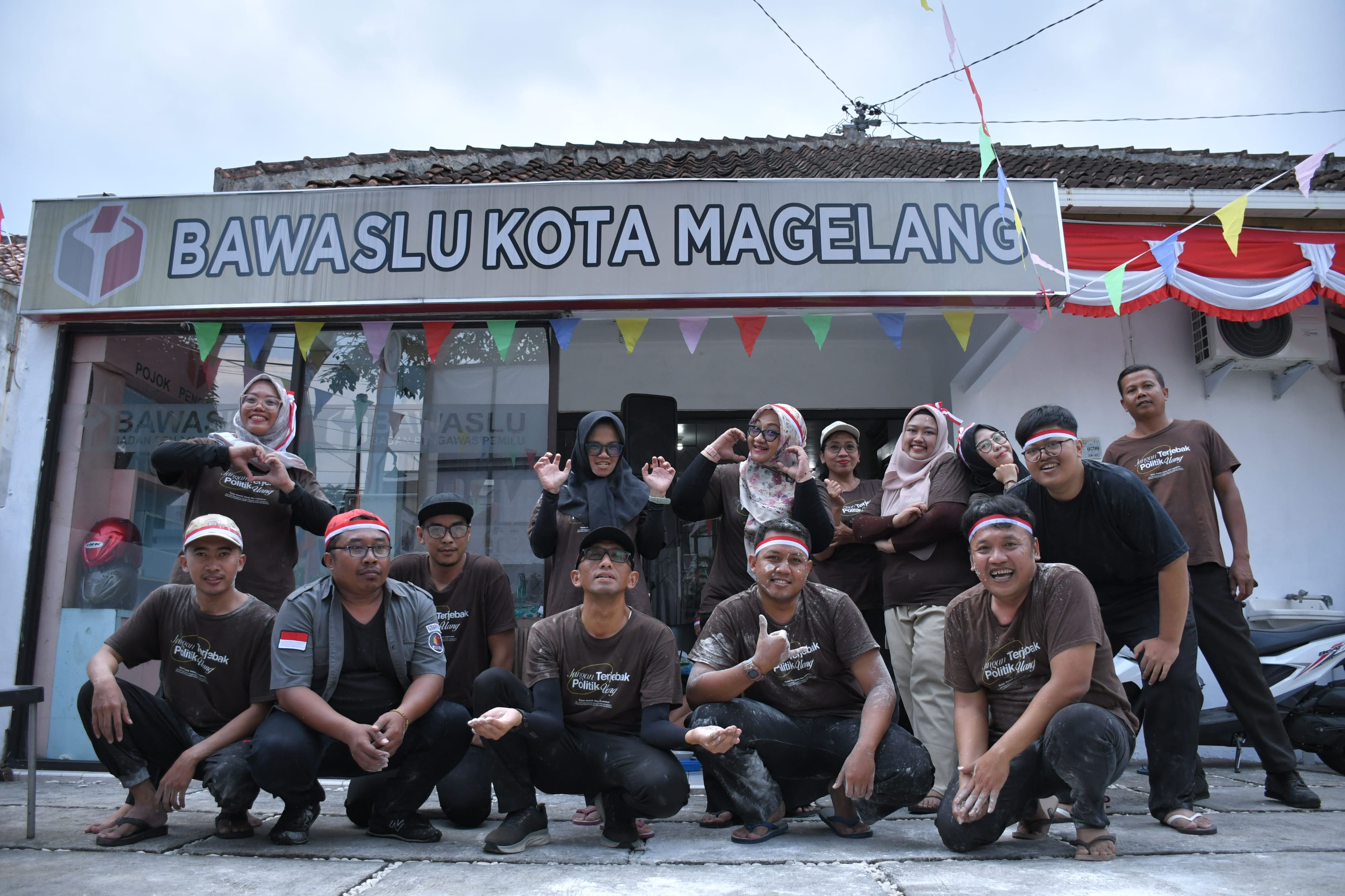 HUT 80 Indonesia, tim bawaslu magelang 