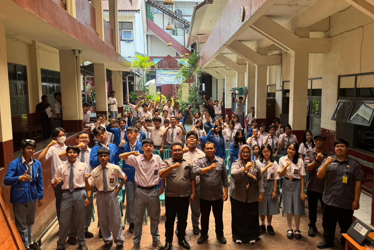 Bawaslu Goes to School SMA Elshaddai