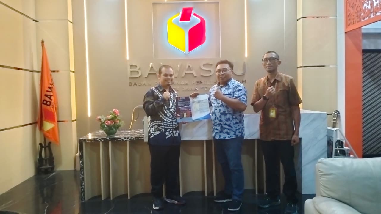 Bawaslu Kota Magelang menyerahkan Laporan PDPB dan P2P Kepada Bawaslu Provinsi Jawa Tengah