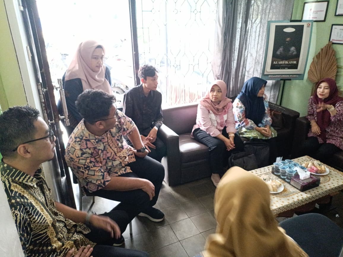 Bawaslu Kota Magelang menerima Kunjungan Bawaslu Provinsi Jawa Tengah untuk Berdiskusi tentang Keuangan