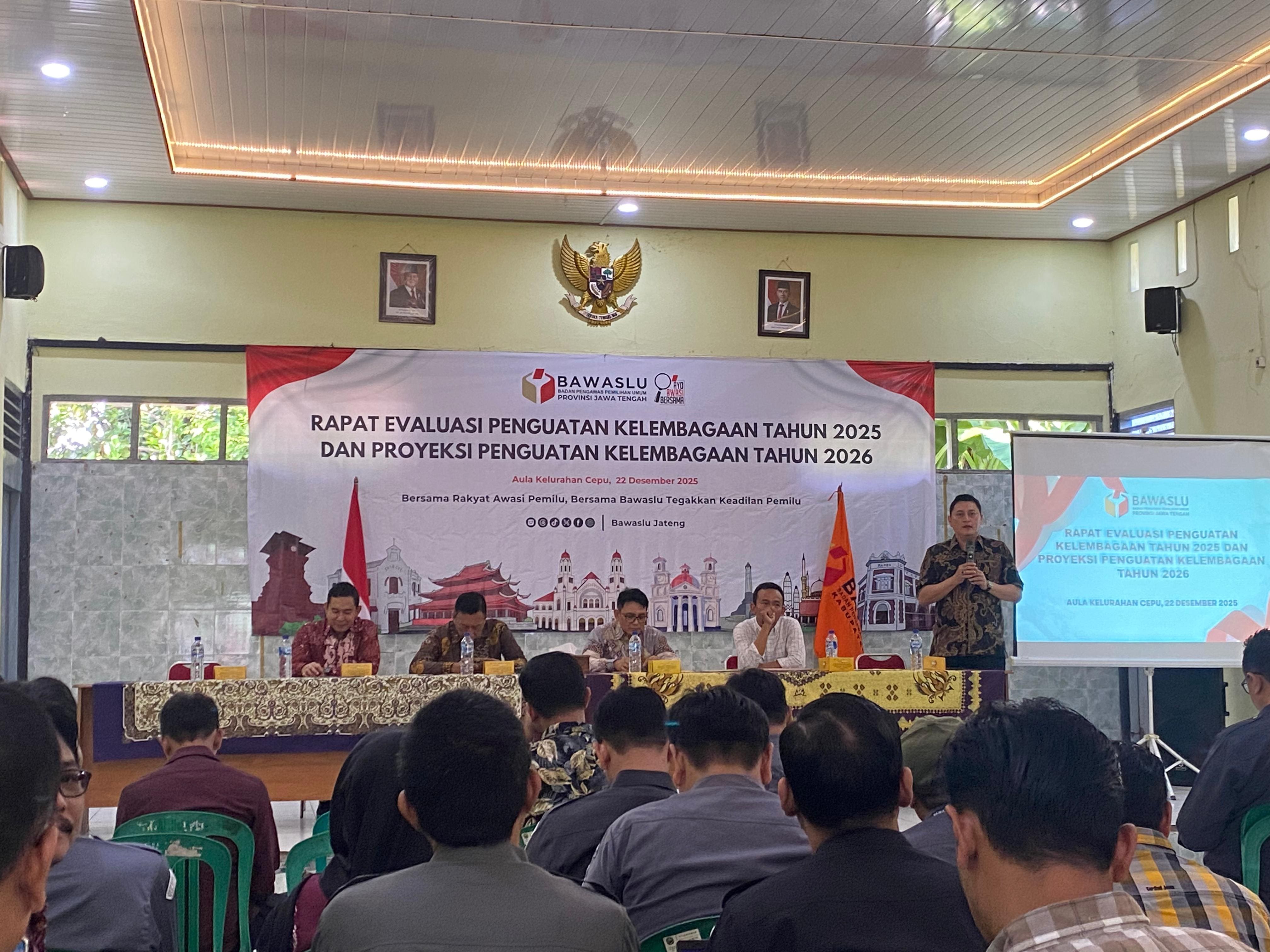 Bawaslu Kota Magelang menghadiri Rapat Evaluasi dan Proyeksi Penguatan Kelembagaan Bawaslu di Cepu