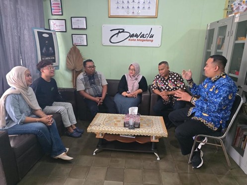 Bawaslu Kota Magelang memberikan Edukasi Kepada Mahasiswa Magang dari FISIPOL UNTIDAR