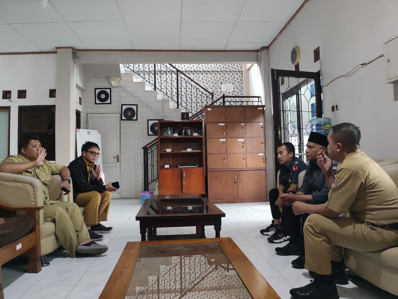 Bawaslu Kota Magelang mengadakan Konsolidasi Demokrasi dengan Magelang FM