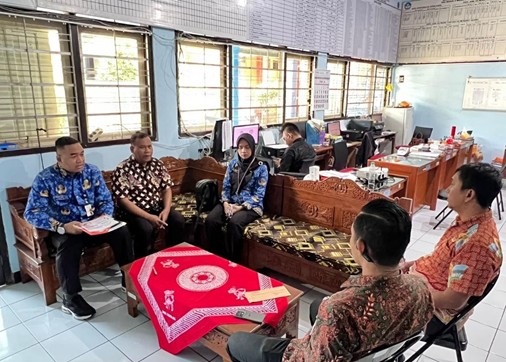 Bawaslu Kota Magelang mengadakan Konsolidasi Demokrasi dengan SMA 3 Kota Magelang