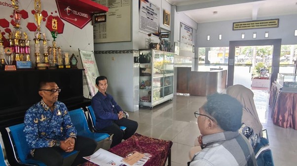 Bawaslu Kota Magelang mengadakan Konsolidasi Demokrasi dengan SMA 4 Kota Magelang