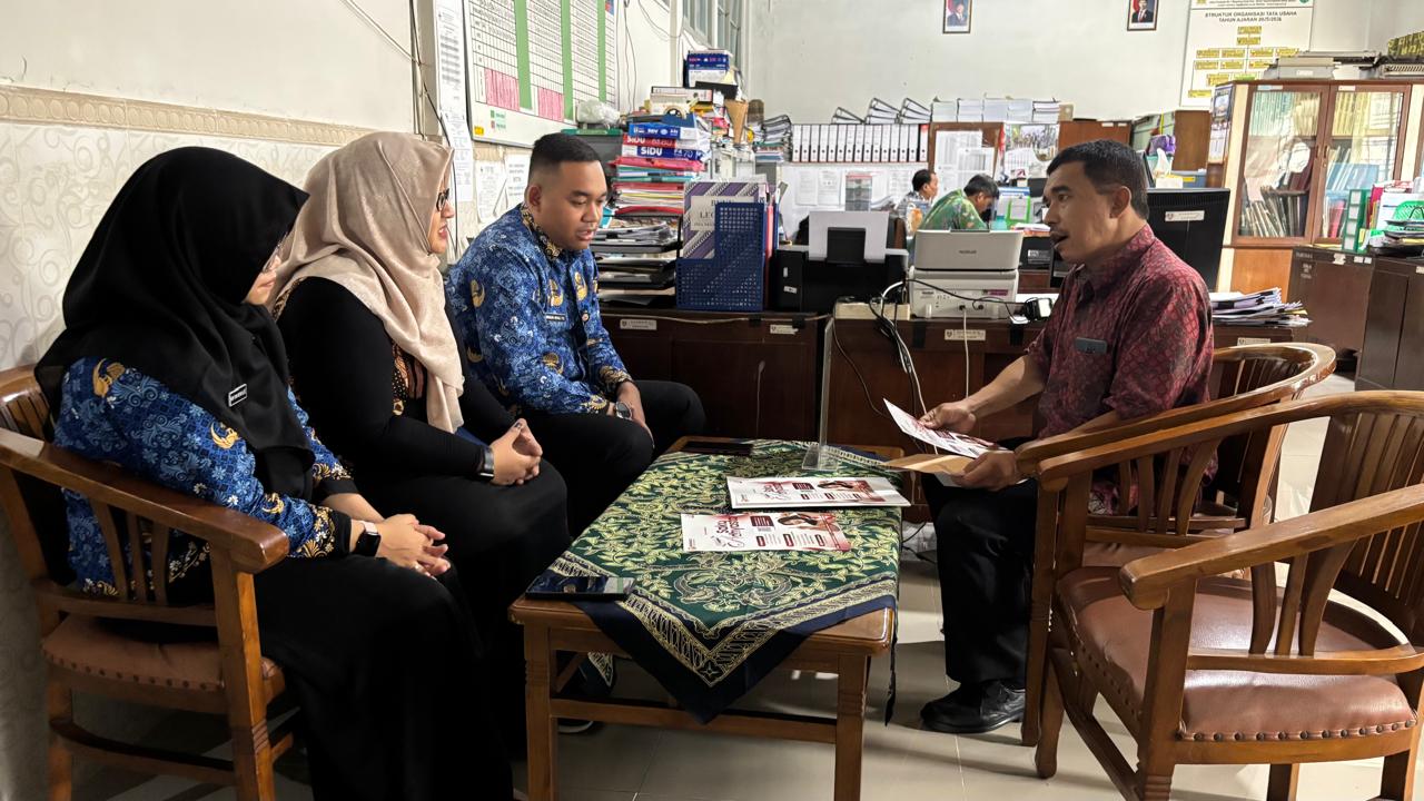 Bawaslu Kota Magelang Mengadakan Konsolidasi Demokrasi tentang Saka Adhyasta dengan SMA 1 Kota Magelang