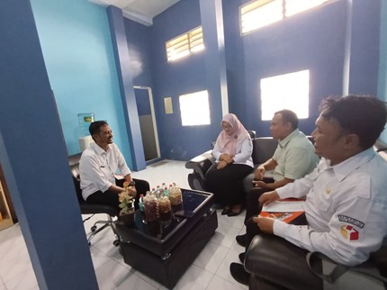 Bawaslu Kota Magelang mengadakan Konsolidasi Demokrasi dengan SMK 17