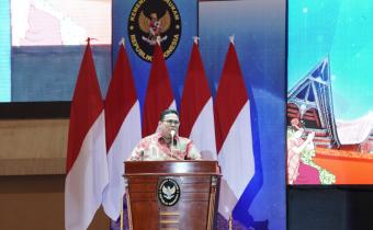 Ketua Bawaslu Rahmat Bagja saat menjadi narasumber dalam Rapat Koordinasi Kesiapan Pilkada Serentak Tahun 2024 untuk wilayah Sumatera, yang digelar Kemenkopolhukam di Medan, Selasa, (9/7/2024).