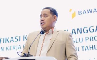 Anggota Bawaslu Herwyn JH Malonda memberi arahan dalam kegiatan Identifikasi Kebutuhan Anggaran Belanja Operasional pada Satuan Kerja Bawaslu, Bawaslu Provinsi dan Bawaslu Kabupaten/Kota pada Semester II Tahun Anggaran 2024, di Jakarta, Kamis (11/7/2024)/foto: Publikasi dan Pemberitaan Bawaslu