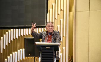 Anggota Bawaslu Totok Hariyono Rapat Kerja Teknis Penyelesaian Sengketa Pemilihan pada Pemilihan Gubernur dan Wakil Gubernur, Bupati dan Wakil Bupati serta Walikota dan Wakil Walikota Tahun 2024 Gelombang IV di Malang, Jawa Timur, Senin (7/8/2024).