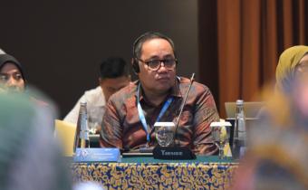 Anggota Bawaslu Herywn JH Malonda dalam Workshop untuk Pemangku Otoritas Nasional yang bertema Tata Kelola Platform Digital: Kemunculan Tren dan Praktik Baik, yang dilaksanakan UNESCO di Jakarta, Rabu (18/9/2023).