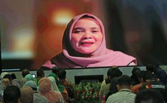 Anggota Bawasly Lolly Suhenty saat secara daring membuka Rapat Koordinasi Nasional Strategi Komunikasi Krisis Pada Pemilihan Serentak 2024, Selasa malam, (24/9/2024)