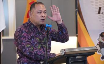 Anggota Bawaslu Totok Hariyono saat menutup Pelatihan Legal Opinion dan Advokasi Hukum Pengawas Pemilu di Kabupaten Belitung, Provinsi Kepulauan Bangka Belitung, Selasa (6/11/2024).