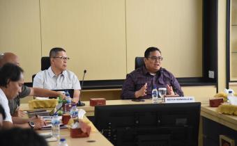 Ketua Bawaslu Rahmat Bagja (kanan) dalam diskusi strategis yang diselenggarakan oleh Badan Intelijen dan Keamanan (Baintelkam) Polri di Jakarta, Rabu (30/10/2024/foto: Publikasi dan Pemberitaan Bawaslu.