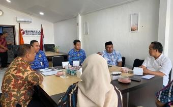 Bawaslu Kota Magelang Menggelar Konsolidasi Demokrasi dengan Para LO dari 3 Partai Politik (Gelora, Ummat, PAN)