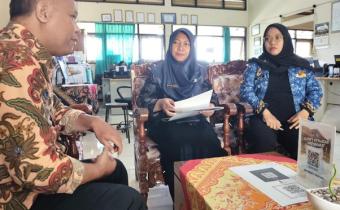 Bawaslu Kota Magelang Melaksanakan Konsolidasi Demokrasi Dengan SMA 5 Kota Magelang