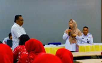 Bawaslu Kota Magelang melakukan Konsolidasi Demokrasi di SMK N 3 Kota Magelan