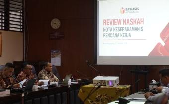 Bawaslu Kota Magelang Menggelar Rapat Koordinasi Pembahasan Kerja Sama dengan Pemerintah Kota (Pemkot) Magelang di Ruang Sidang Lantai II Sekretariat Daerah (Setda) Kota Magelang
